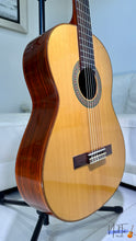 Load image into Gallery viewer, Yamaha GC-5M Premium Classical Guitar made in Handmade in Japan in 1975