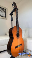 Load image into Gallery viewer, Masaru Matano Clase 400 (1970) Classical Guitar – A Harmonious Revival
