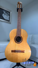 Load image into Gallery viewer, Giannini GWNE20 Classical Guitar Made in Brazil (1993)