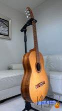 Load image into Gallery viewer, Giannini GWNE20 Classical Guitar Made in Brazil (1993)