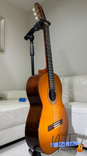 Load image into Gallery viewer, Kurosawa No.4 Custom Handmade Classical Guitar (Early 1970s)