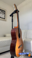 Load image into Gallery viewer, Matsuoka M10 (1989) Custom Clasical Guitar -