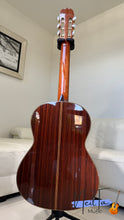 Load image into Gallery viewer, Matsuoka M10 (1989) Custom Clasical Guitar -