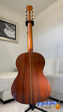 Load image into Gallery viewer, Matsuoka M30 Custom Classical Guitar (1978)