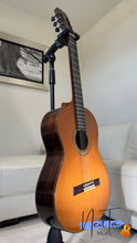 Load image into Gallery viewer, Matsuoka Custom Classical Guitar No.40  (05/03/1976) – Handcrafted Vintage Masterpiece