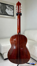 Load image into Gallery viewer, Shinano No.53 Classical Guitar from Mid 1960s