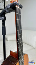 Load image into Gallery viewer, Shinano No.53 Classical Guitar from Mid 1960s