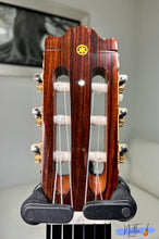 Load image into Gallery viewer, Yamaha C-300 (1970) Classical Guitar