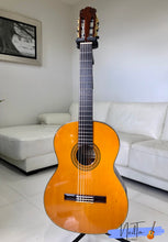 Load image into Gallery viewer, Ryoji Matsuoka No.25 Classical Guitar (1975)