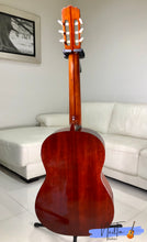 Load image into Gallery viewer, Zen-On Classical Guitar Model No. 85 (1966)