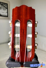 Load image into Gallery viewer, Zen-On Classical Guitar Model No. 85 (1966)