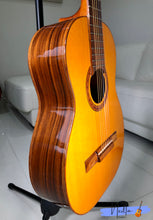 Load image into Gallery viewer, Di Giorgio Signorina No.16 Classical Guitar Handmade in Brazil 1997