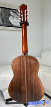 Load image into Gallery viewer, Yamaha C-330S (1971) Electric Classical Guitar