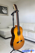 Load image into Gallery viewer, Ryoji Matsuoka No.25 Classical Guitar (1975)