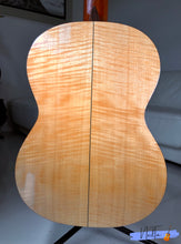 Load image into Gallery viewer, Aria A553 Flamenco/Classical Guitar 1976 (custom)