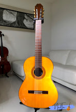 Load image into Gallery viewer, Eichi Kodaira Luthier model E500 Concert Classical Guitar 1974