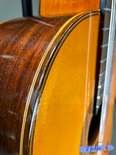 Load image into Gallery viewer, Eichi Kodaira Luthier model E500 Concert Classical Guitar 1974