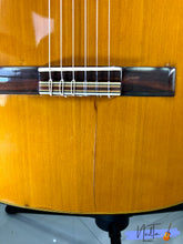 Load image into Gallery viewer, Shinano SC-25 Handmade Concert Classical Guitar