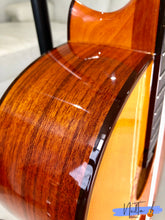 Load image into Gallery viewer, Kawai G-180 Hand Made Classical Guitar