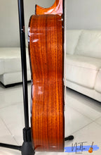 Load image into Gallery viewer, Kawai G-180 Hand Made Classical Guitar