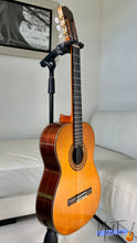 Load image into Gallery viewer, Kodaira Asturias AST-30L Artist Series Short Scale Classical Guitar (1981)