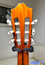 Load image into Gallery viewer, Morris M-25 Classsical Guitar 1978