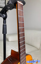 Load image into Gallery viewer, Morris M-25 Classsical Guitar 1978