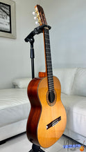 Load image into Gallery viewer, Ryoji Matsuoka M30 (1980) Classical Guitar