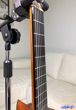 Load image into Gallery viewer, Ryoji Matsuoka M30 Handmade Classical Guitar (1978)