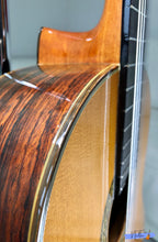 Load image into Gallery viewer, Ryoji Matsuoka M30 Handmade Classical Guitar (1978)