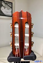 Load image into Gallery viewer, Ryoji Matsuoka M30 Handmade Classical Guitar (1986)