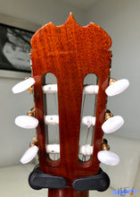 Load image into Gallery viewer, Ryoji Matsuoka M30 Handmade Classical Guitar (1986)