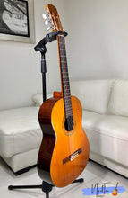 Load image into Gallery viewer, RYOJI MATSUOKA NO.20 HANDMADE CLASSICAL GUITAR 1983