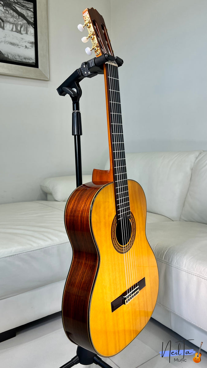 Takamine No.20 Classical Guitar (1980) – Neil Ta Music