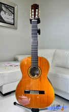 Load image into Gallery viewer, Takamine No.30-3 Short Scale Classical Guitar