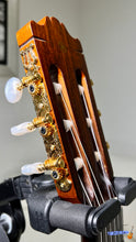 Load image into Gallery viewer, Yamaha C-200 Electric Classical Guitar (Feb 1977)
