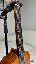 Load image into Gallery viewer, Yamaha C-200 Electric Classical Guitar (Feb 1977)