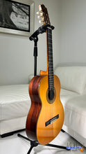 Load image into Gallery viewer, Yamaha C-250 Classical Guitar (1970)