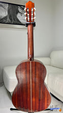 Load image into Gallery viewer, Yamaha C-330S Custom Calssical Guitar 1977