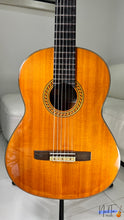 Load image into Gallery viewer, Yamaha C-330S Custom Calssical Guitar 1977