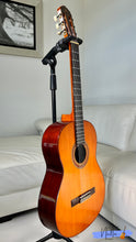 Load image into Gallery viewer, Yamaha G-220A (1973) Classical Guitar