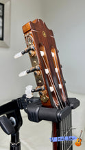 Load image into Gallery viewer, Yamaha C-200 Electric Classical Guitar (June 1977)