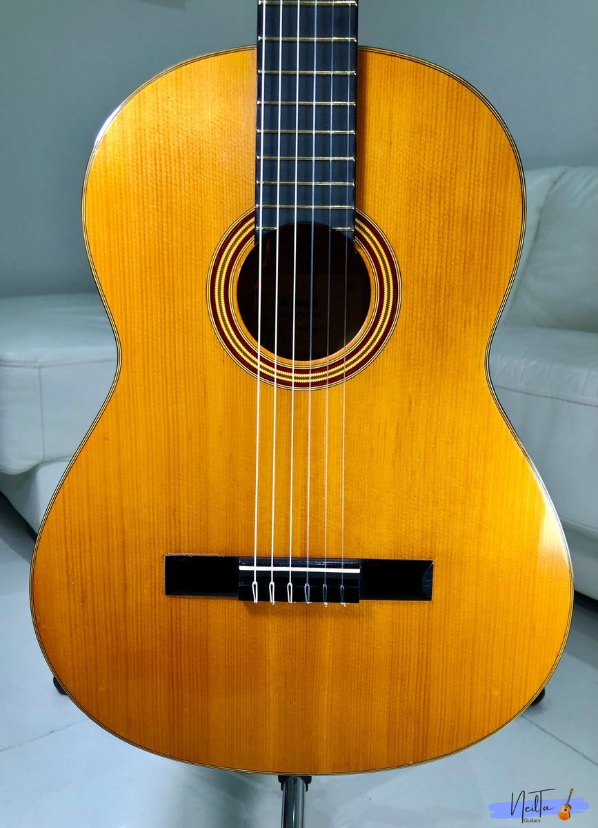 Yamaha G-50 Custom Classical Guitar (1968) with Fishman Sonitone Yamaha G-50 Custom Classical Guitar (1968) with Fishman Sonitone
