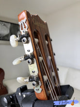 Load image into Gallery viewer, Giannini AWNM1 Vintage Classical Guitar