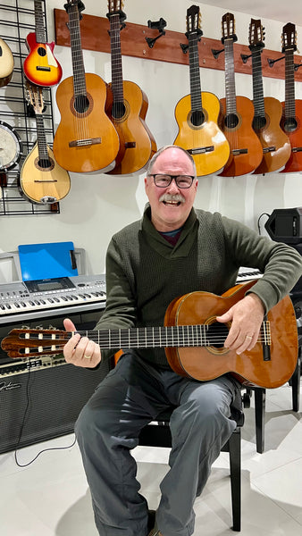 Phil from Queensland with a Yamaki GC-30 grand concert classical guitar