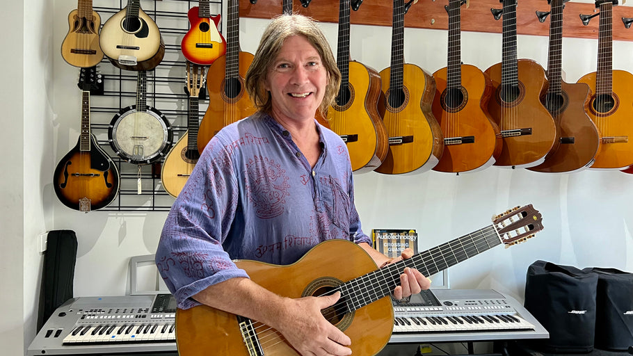 Rob with his new Yamaha C-300 (1970) Classical Guitar.