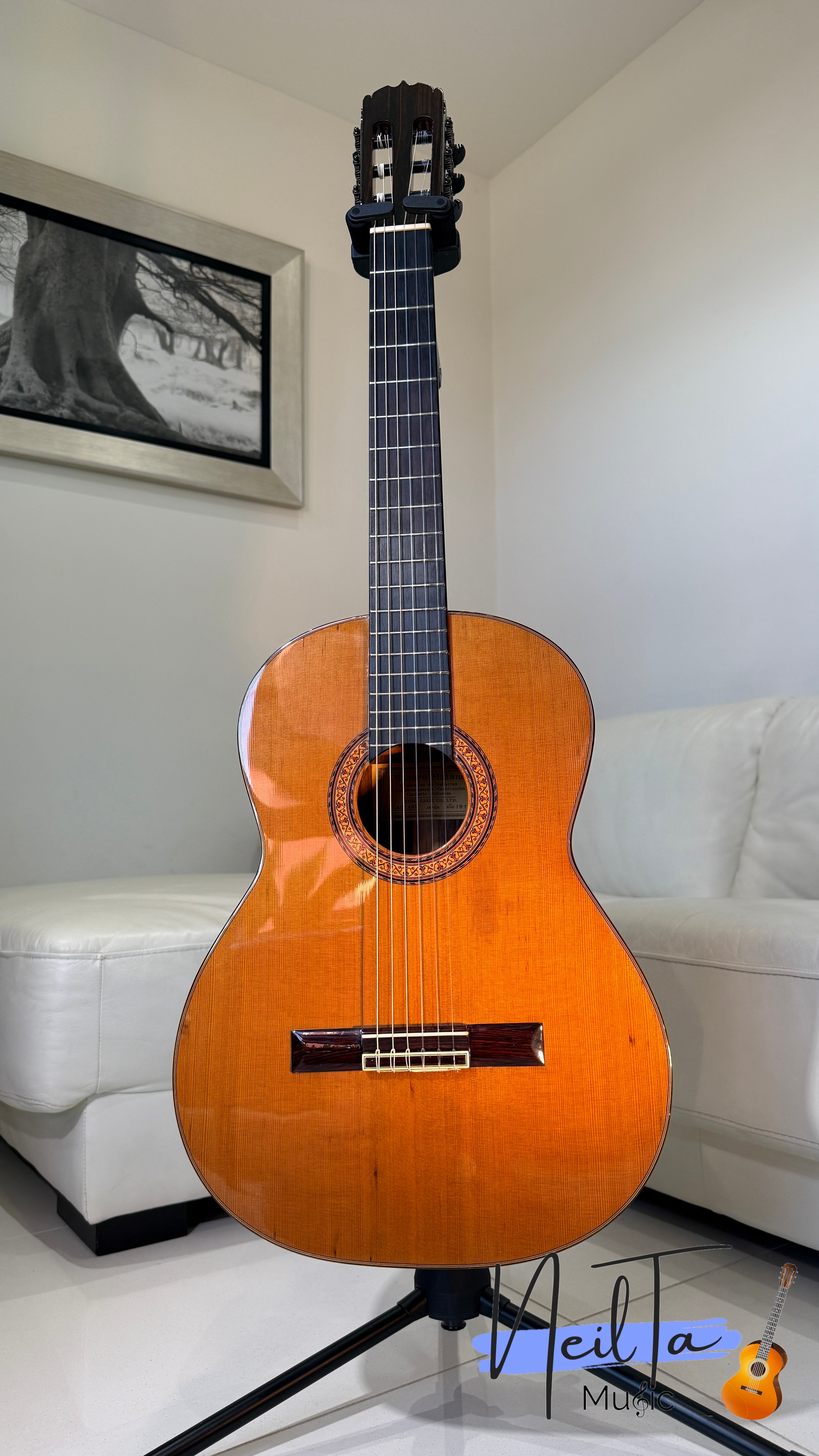 Masaru Matano Clase 400 (1970) Classical Guitar – A Harmonious
