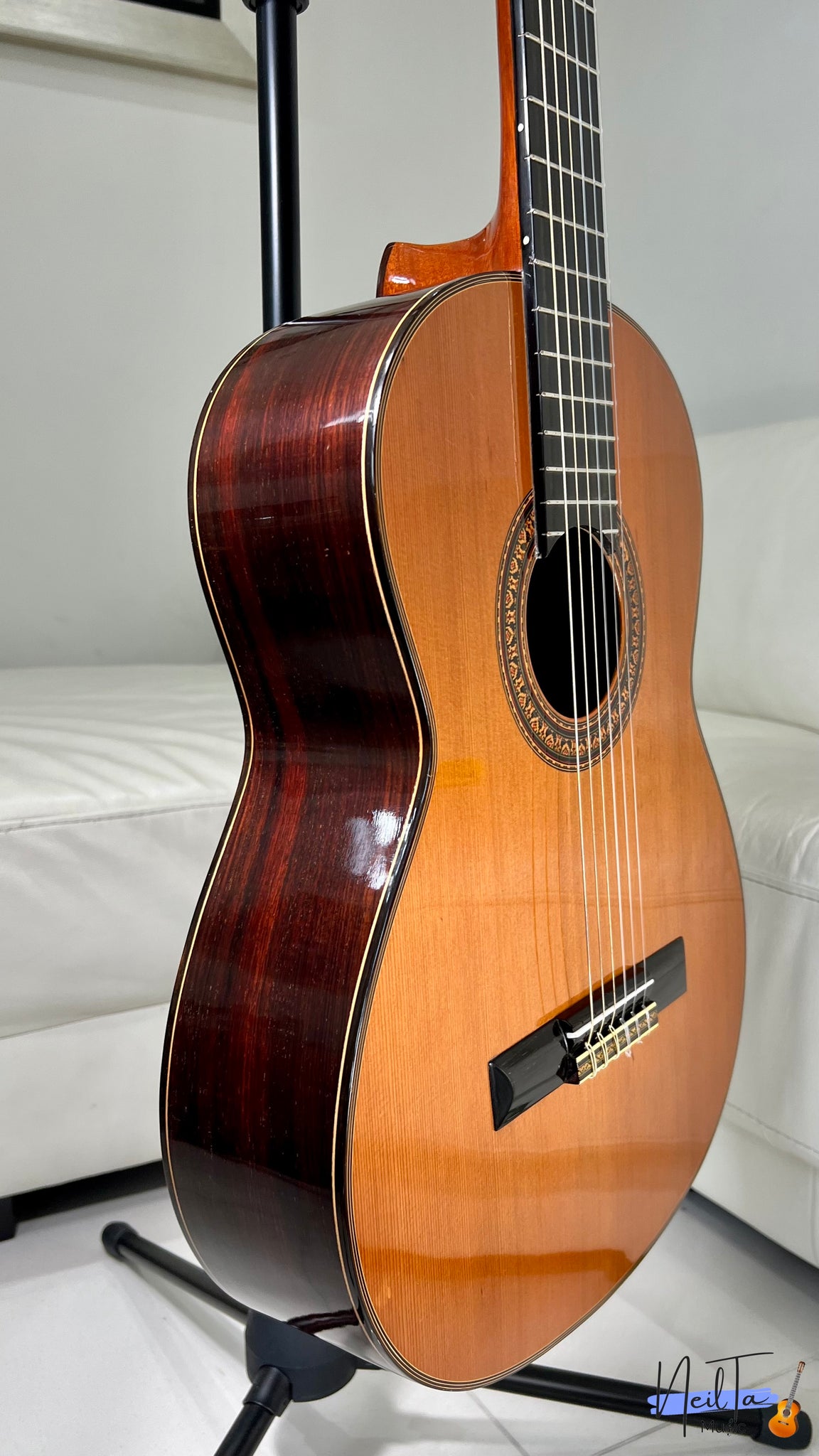 Shinano No.53 Classical Guitar from Mid 1960s – Neil Ta Music