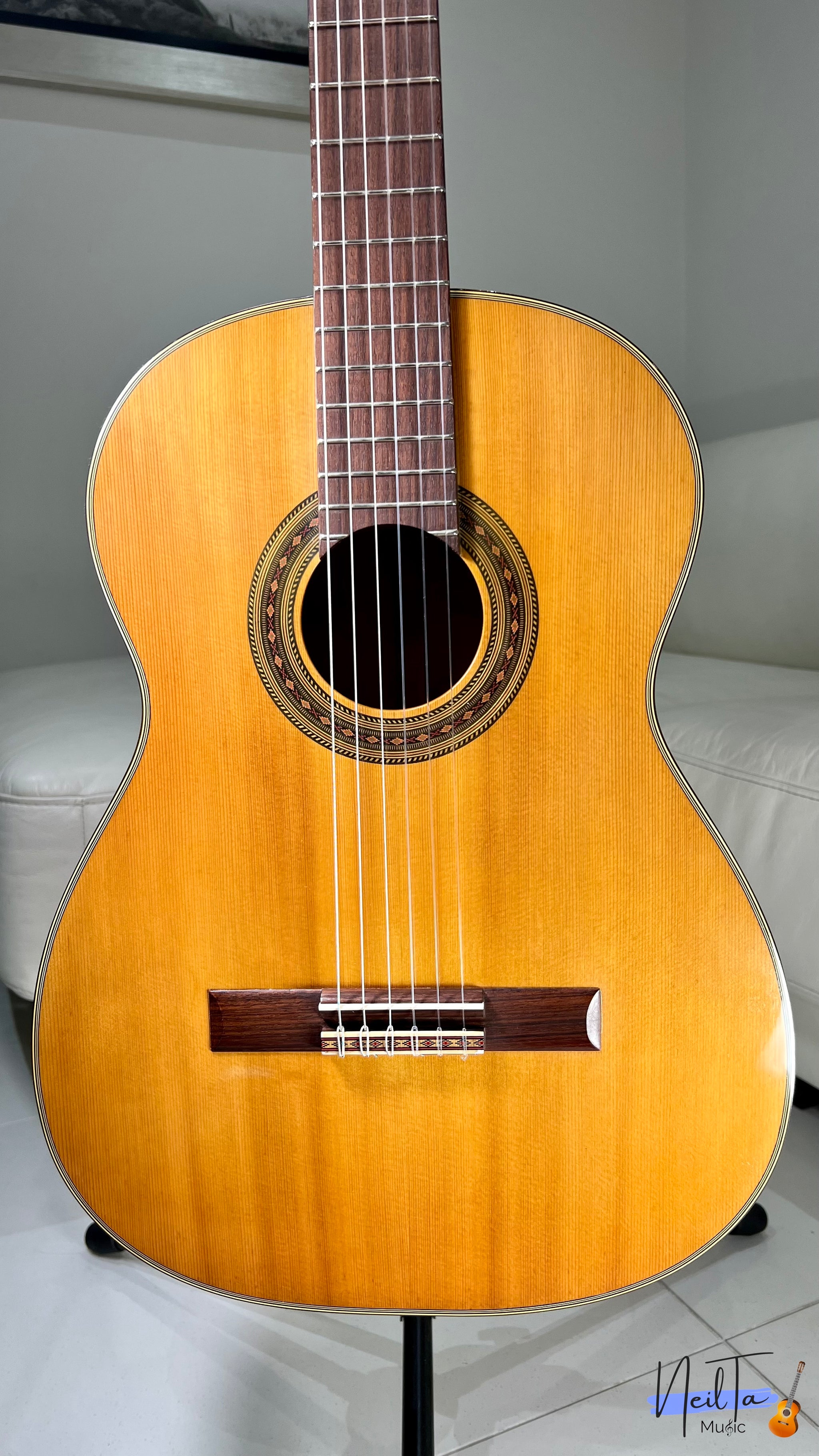 Flamenco Guitars – Neil Ta Music