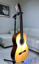 Load image into Gallery viewer, YAMAHA GC-5 (Hideyuki Ezaki) 1979 – Handmade Grand Concert Classical Guitar
